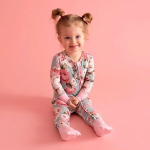 New Posh Peanut Bamboo Briana Convertible One Piece Pajamas 3-6 months Pink